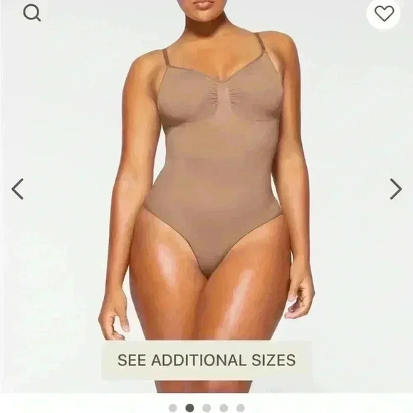 COPY - SKIMS Adjustable Straps Seamless Sculpt Compression Thong Bodysuit Size … - Picture 2 of 7